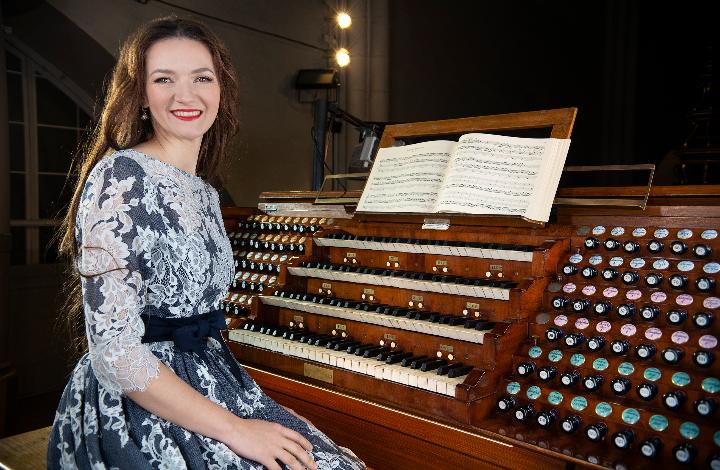  Концертом Елены Приваловой откроется концертный сезон в храме св. Людовика