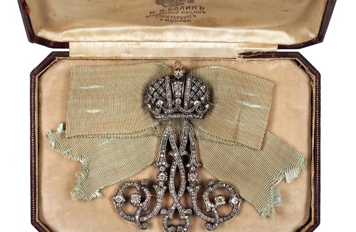 Бриллиантовая брошь фаворитки Николая I  впервые выставлена на аукцион